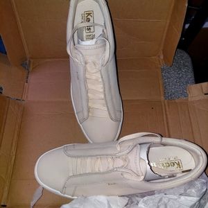 Beautiful tint of pink super soft suede x tra grip bottom lace up keds